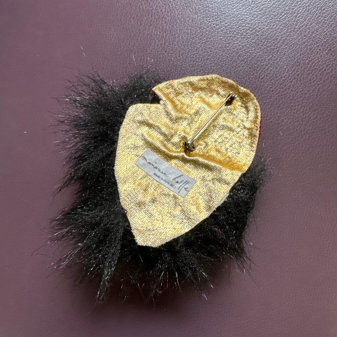 マリアンヌバトル　ファーブローチ