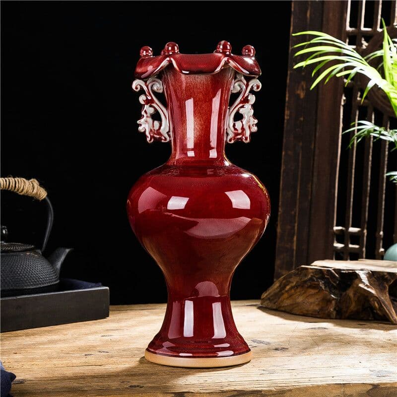 アイディアは古磁器の花瓶の模造品である