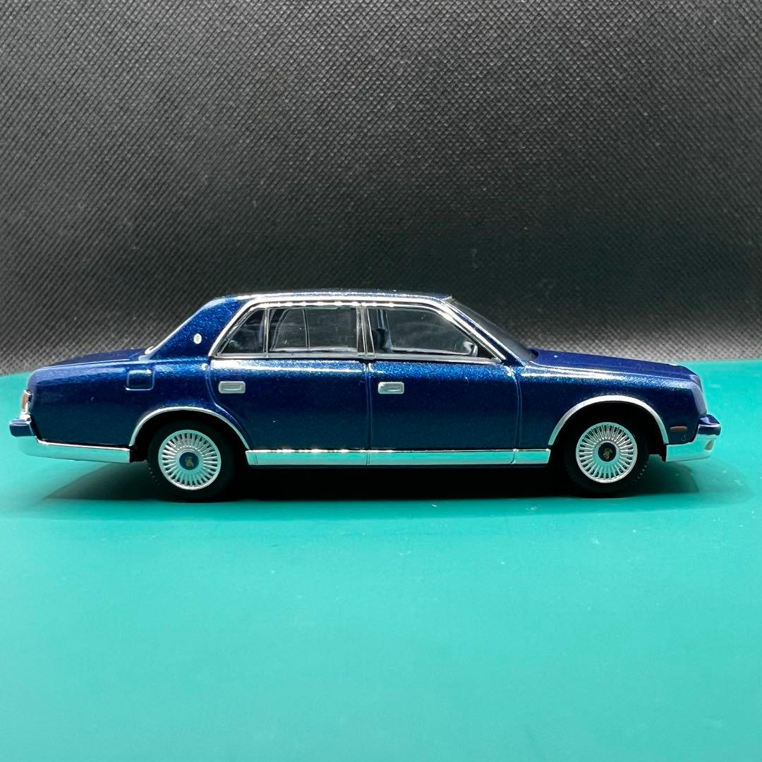 センチュリー　トミカリミテッドヴィンテージ ネオ　LV-N105C 紺色　希少