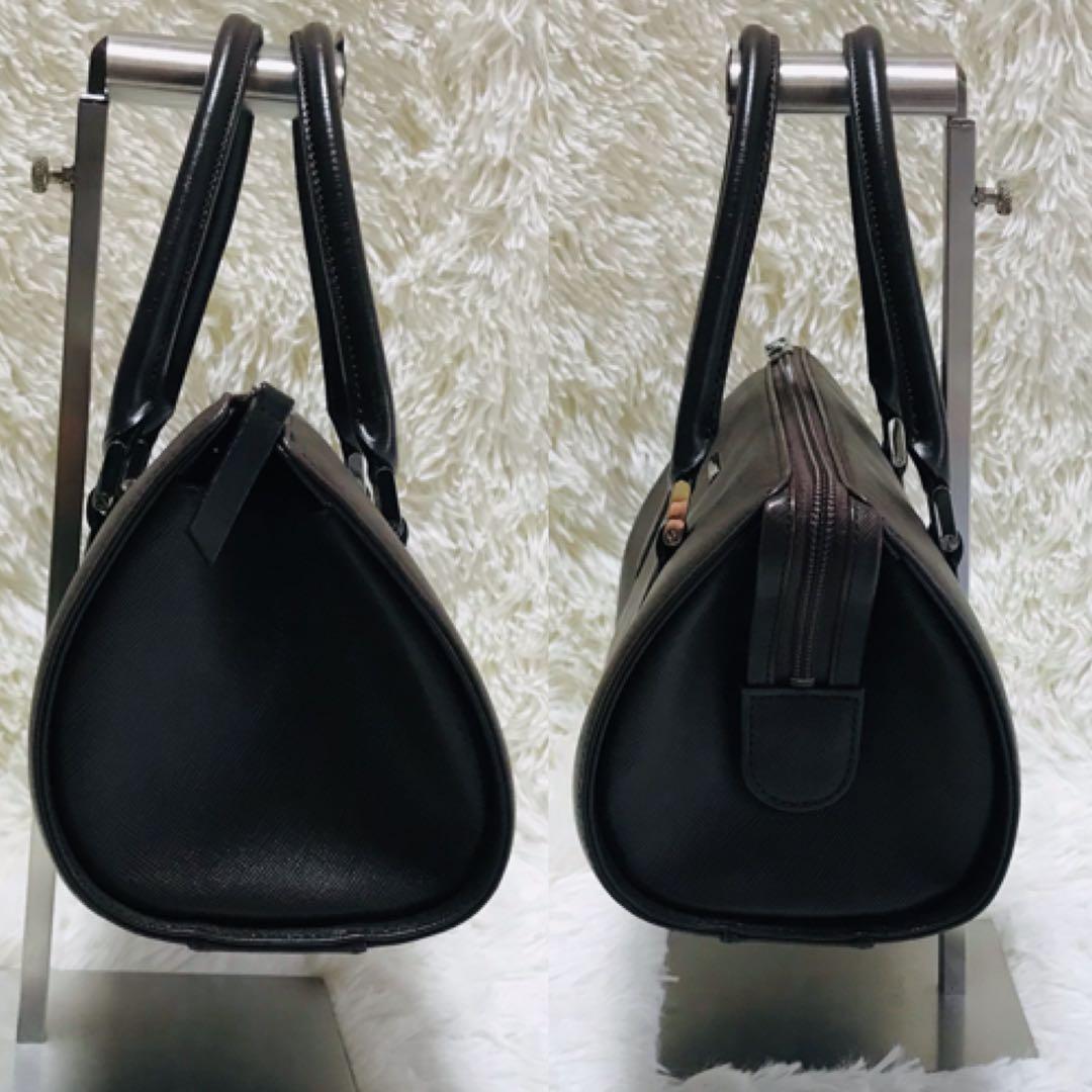 【極美品】バーバリー ハンドバッグ トロゴプレート ノバチェック 筒型 横長