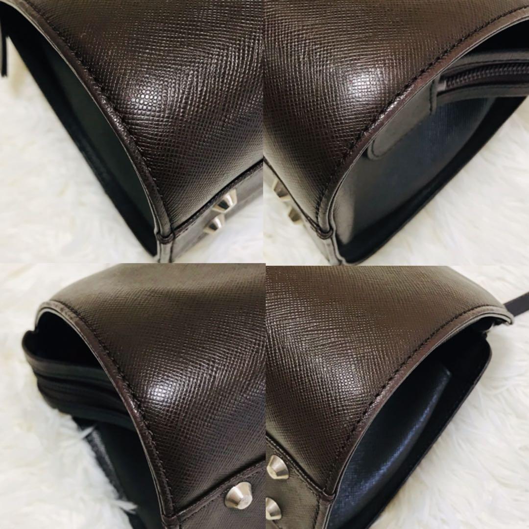 【極美品】バーバリー ハンドバッグ トロゴプレート ノバチェック 筒型 横長