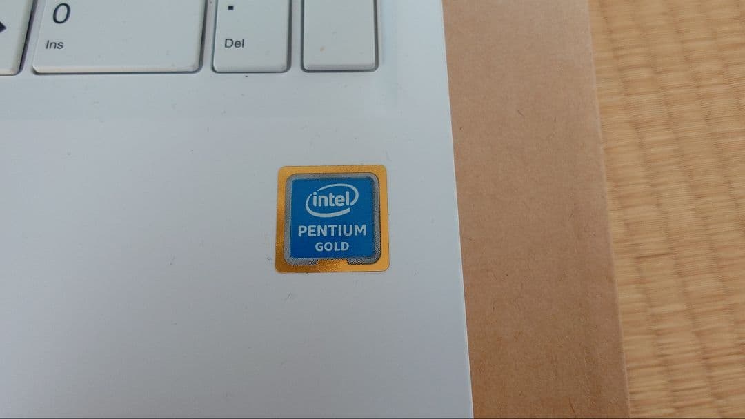 週末値下げ NEC ノートパソコン 15.6インチ LAVIE カメラ付