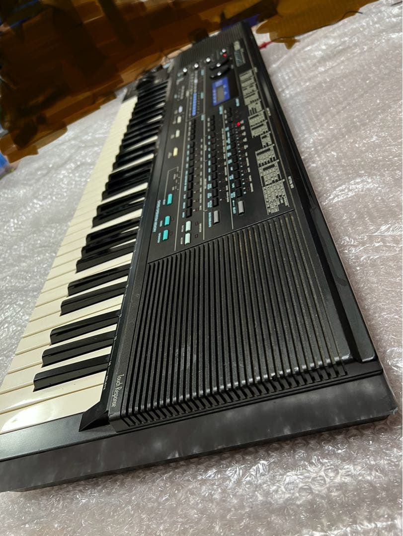 CASIO HT-6000 ヴィンテージ アナログシンセサイザー 8音ポリ
