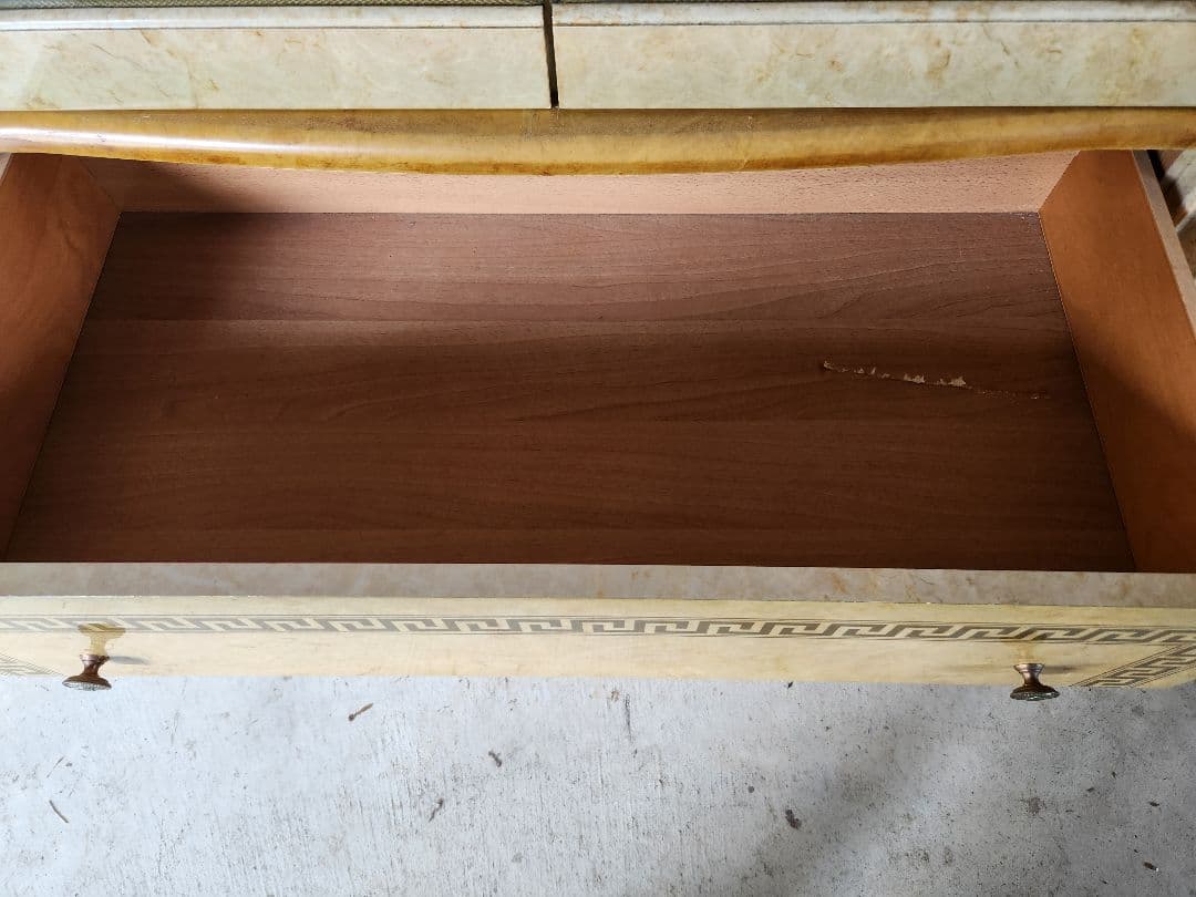 イタリア製　ヴェルサーチ大型ガラスキャビネット　アンティークヴィンテージ