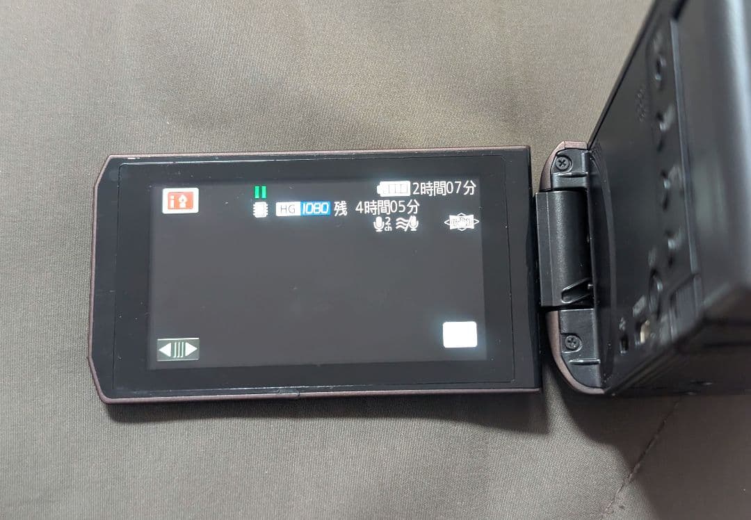 【中古】Panasonic ビデオカメラ HC-V550M（動作確認済み）