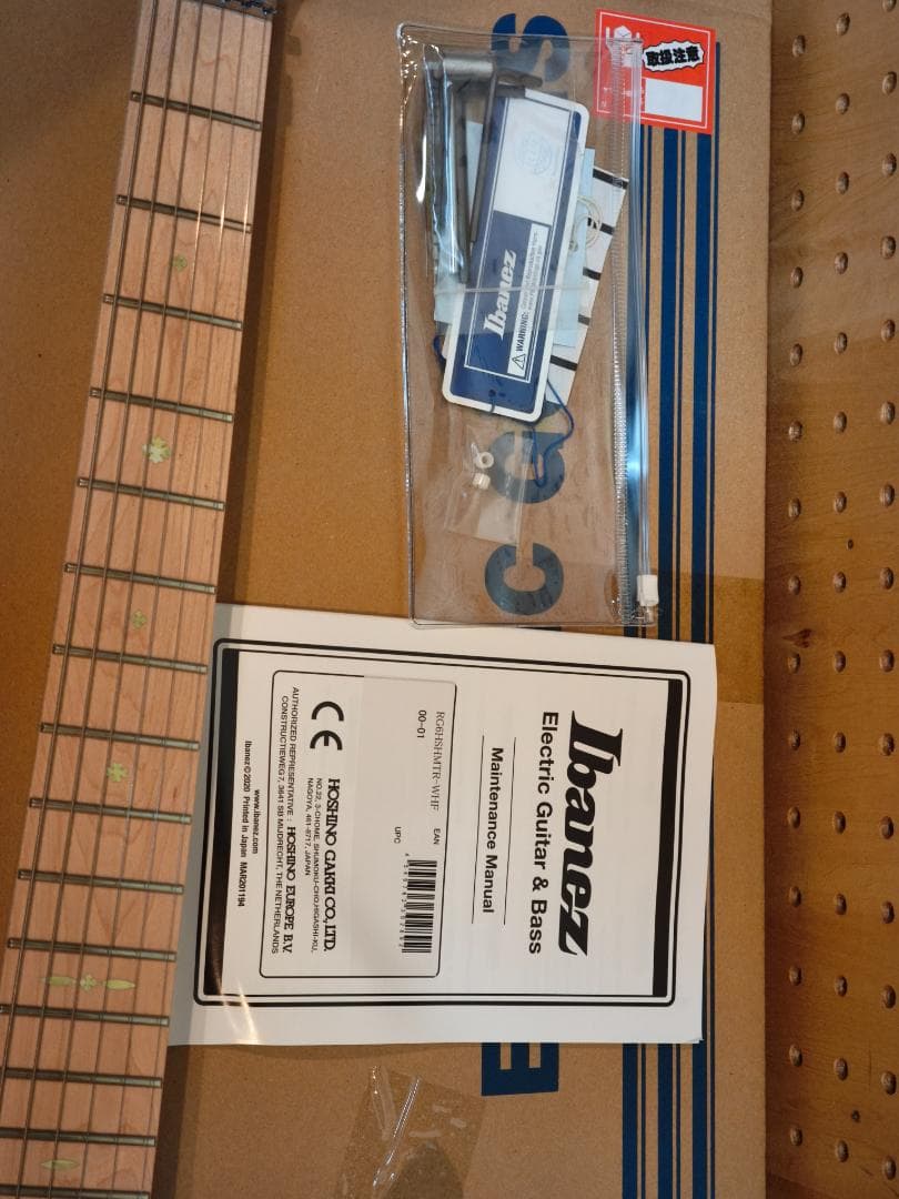 ☆彡Ibanez（アイバニーズ）　RG6HSHMTR-WHF