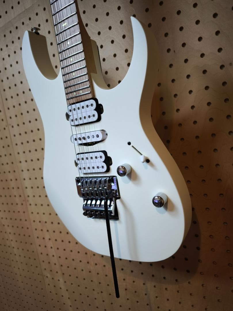 ☆彡Ibanez（アイバニーズ）　RG6HSHMTR-WHF
