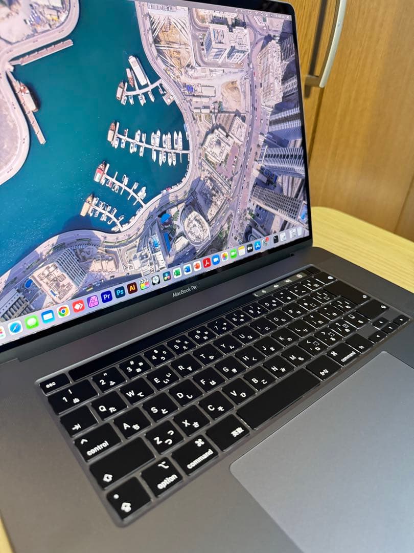 美品 MacBook Pro 16インチ i9 32/2TB CAD/REVIT