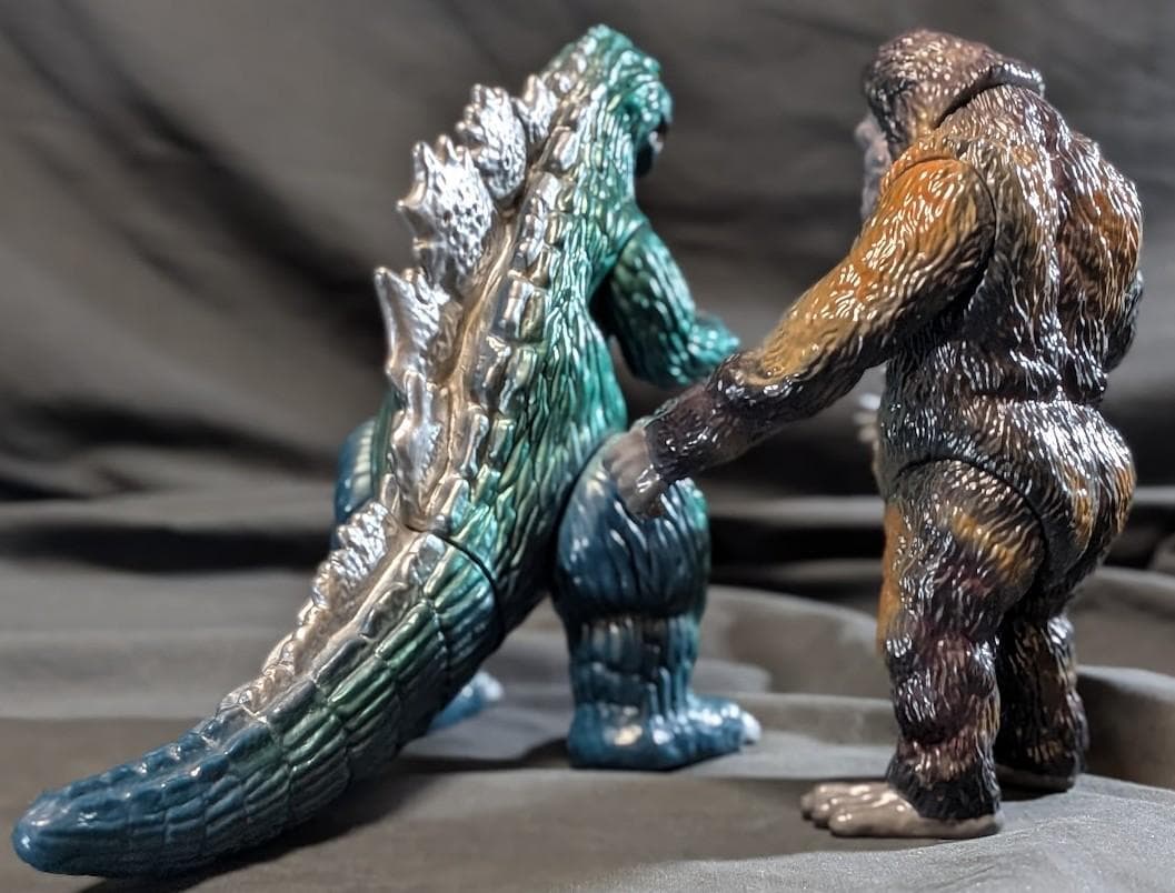 ゴジラ（Ｍ１号）＆ゴリラ１号（APES JAPAN）ソフビフィギュア２体セット