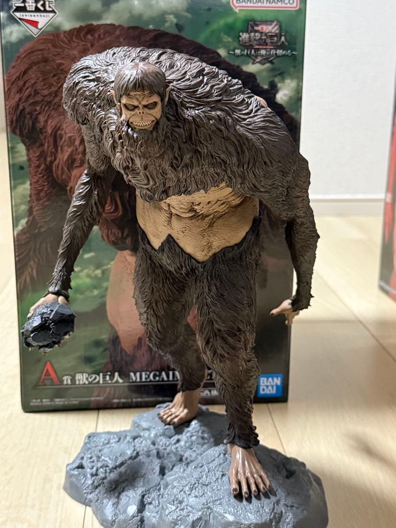 一番くじ　進撃の巨人 獣の巨人 MEGAIMPACT フィギュア