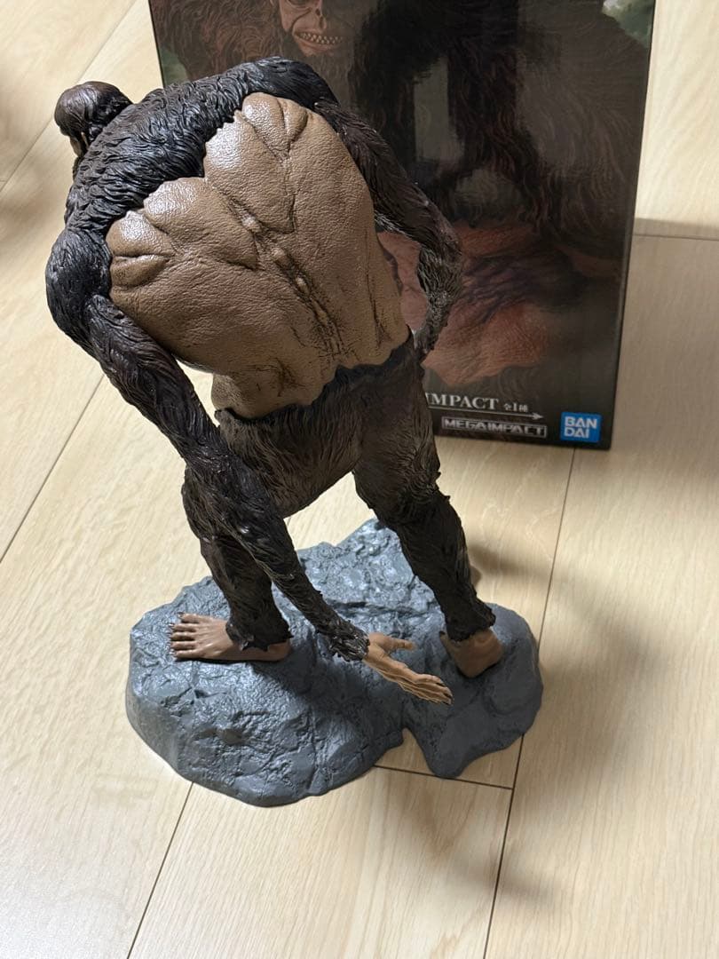 一番くじ　進撃の巨人 獣の巨人 MEGAIMPACT フィギュア