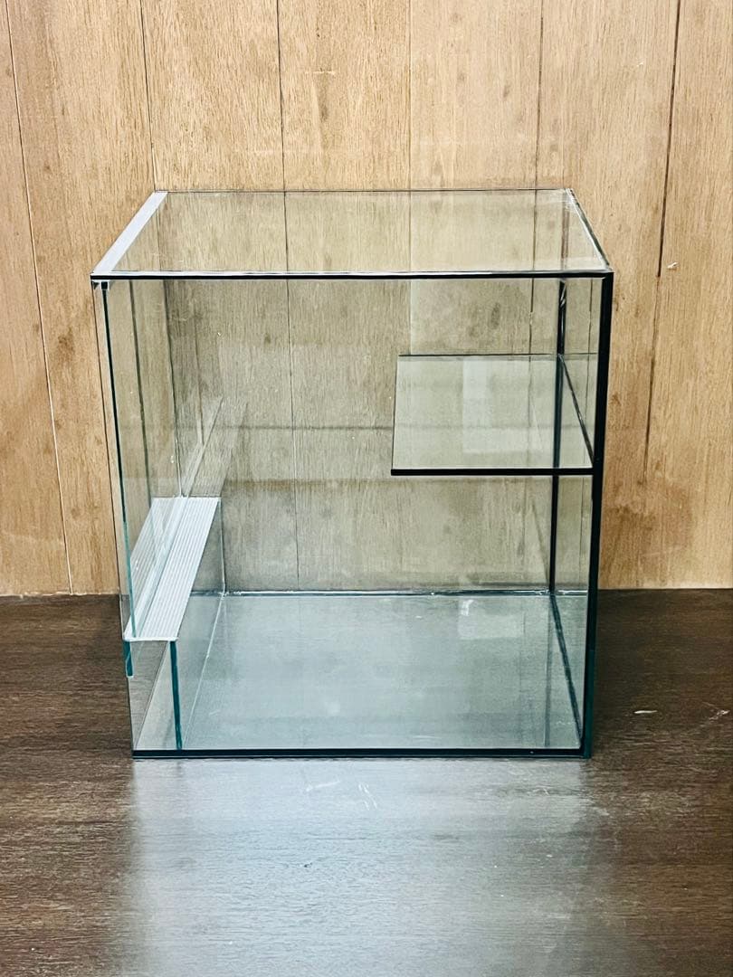 レア仕様　1台限定　特注ガラスケース　中棚付き