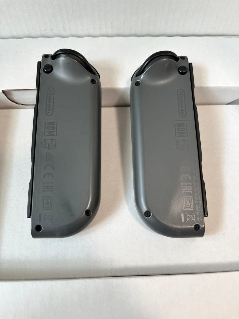 Nintendo Switch 本体 & キャリーケース