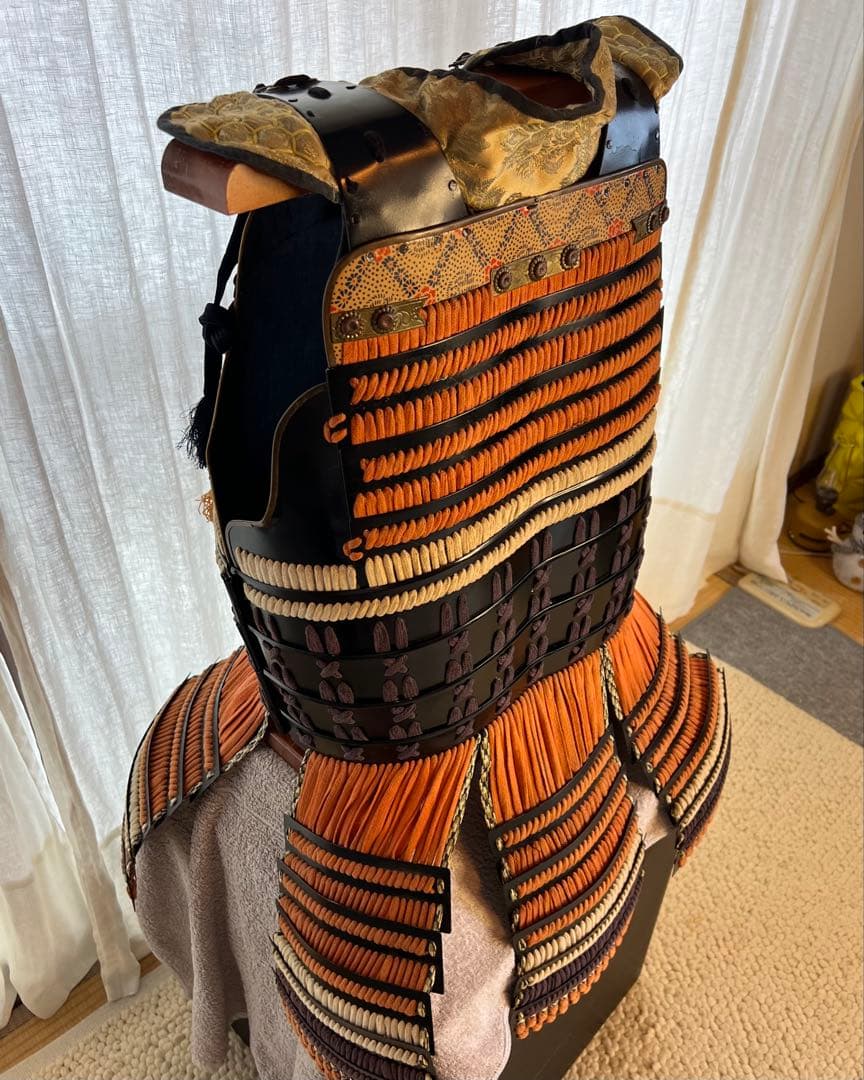 【豆太郎】　丸武工房製【現代甲冑•等身大】当世素掛紺白茶糸威具足