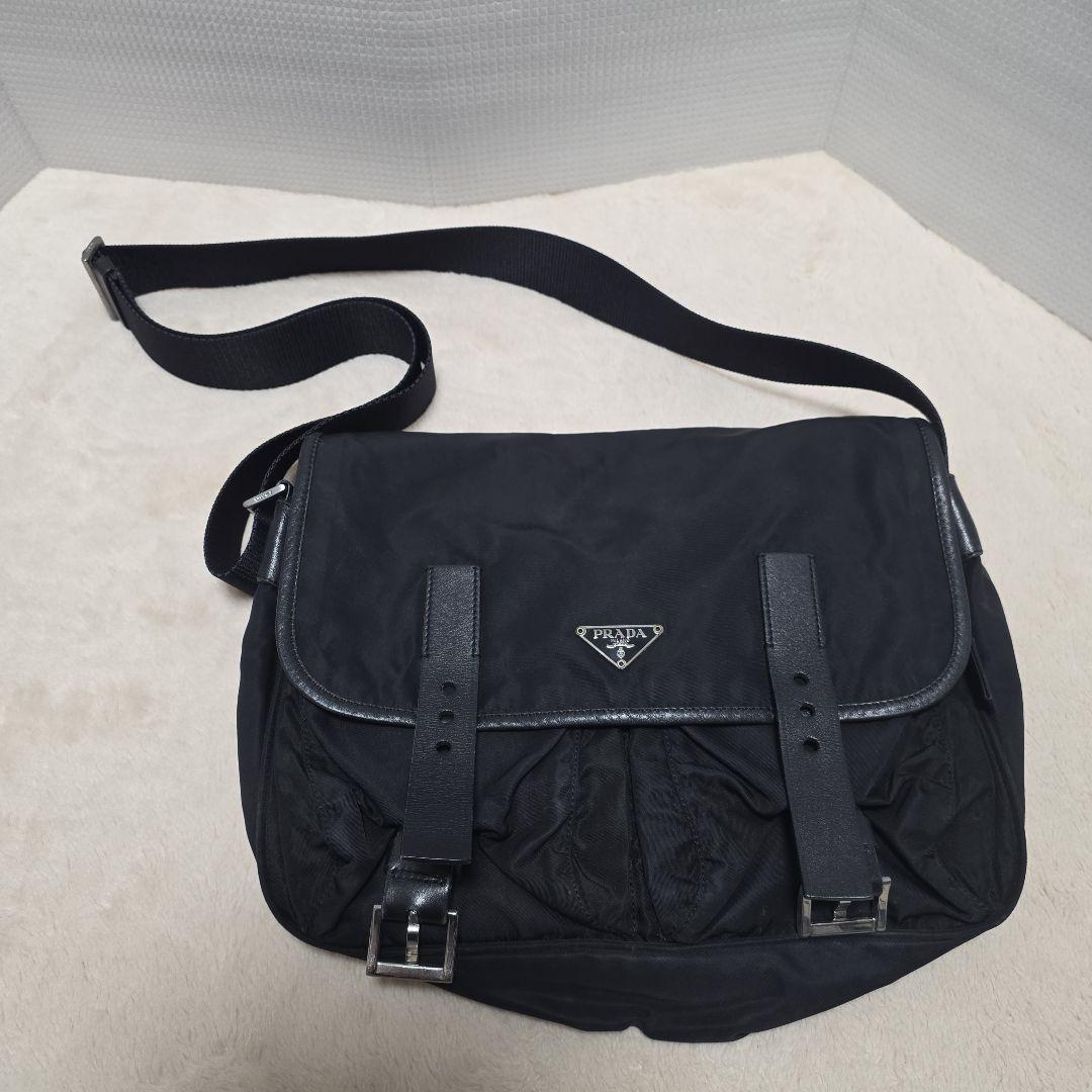 【良品✨】PRADA プラダ　ショルダーバッグ　メッセンジャーバッグ　ナイロン