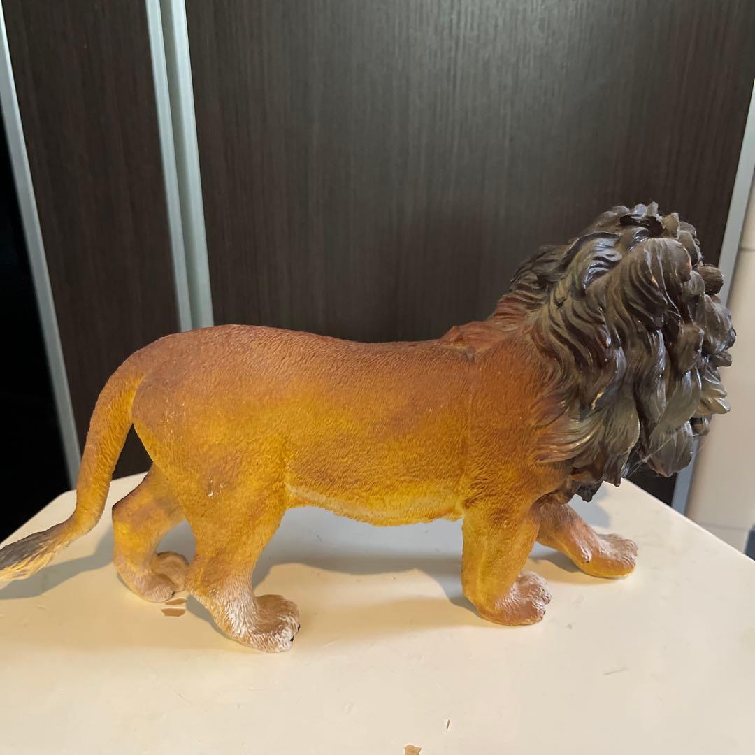 リアルライオンフィギュア 約20cm