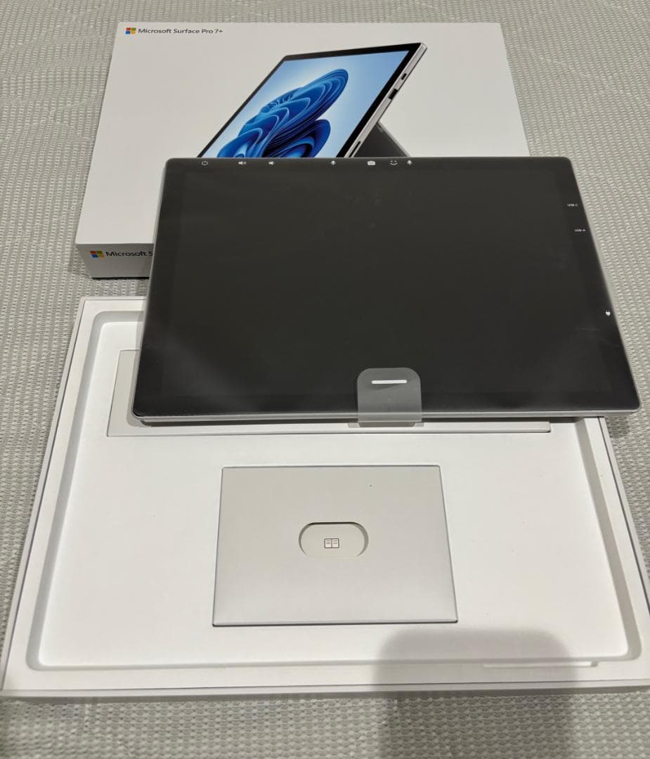 Windowsタブレット本体 Microsoft Surface Pro 7+ 128GB 8GB RAM