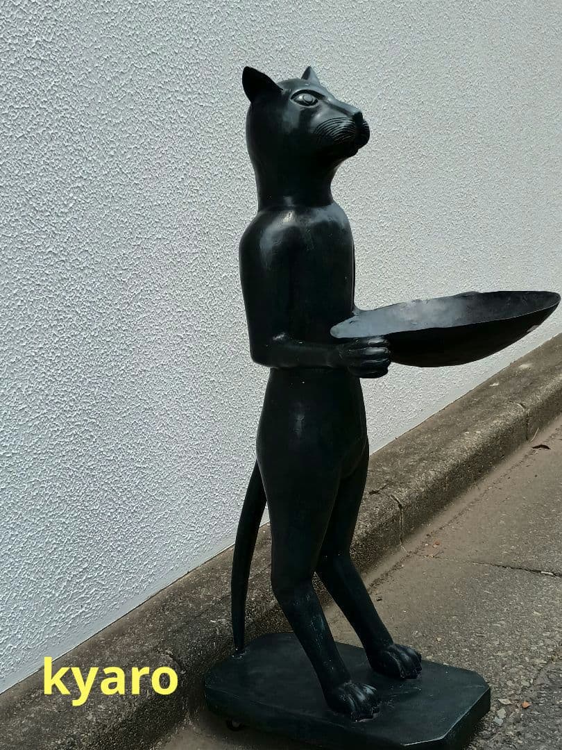 皿持ち猫バリ島　金属製 バリ島皿持ち猫　希少