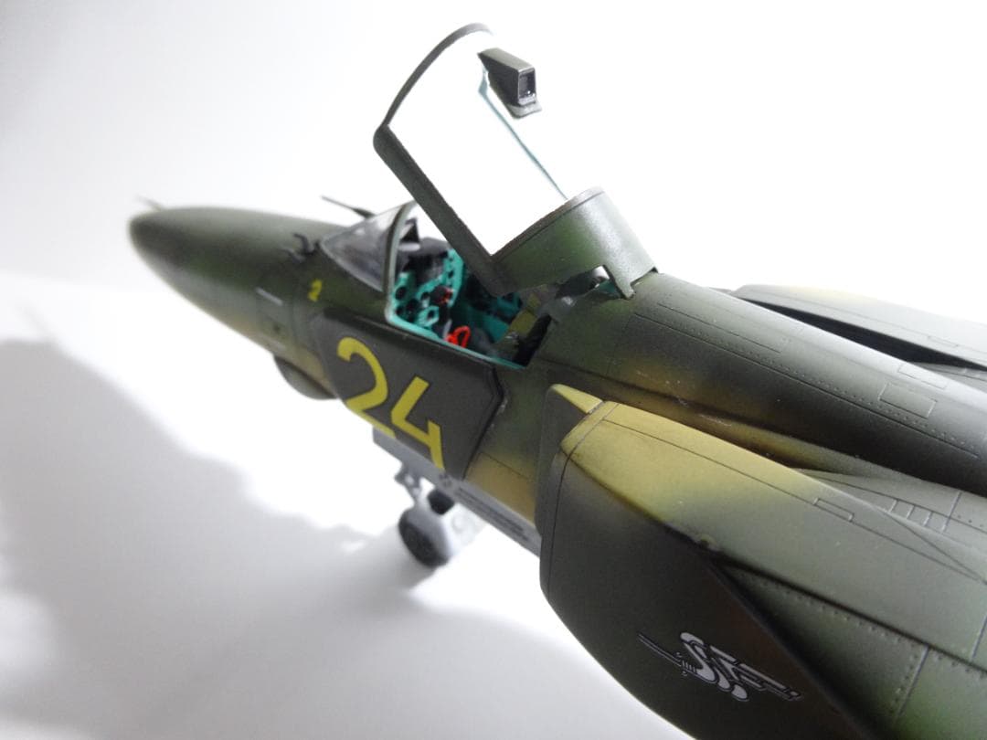 トランぺッター1/48「MiG-27」完成品
