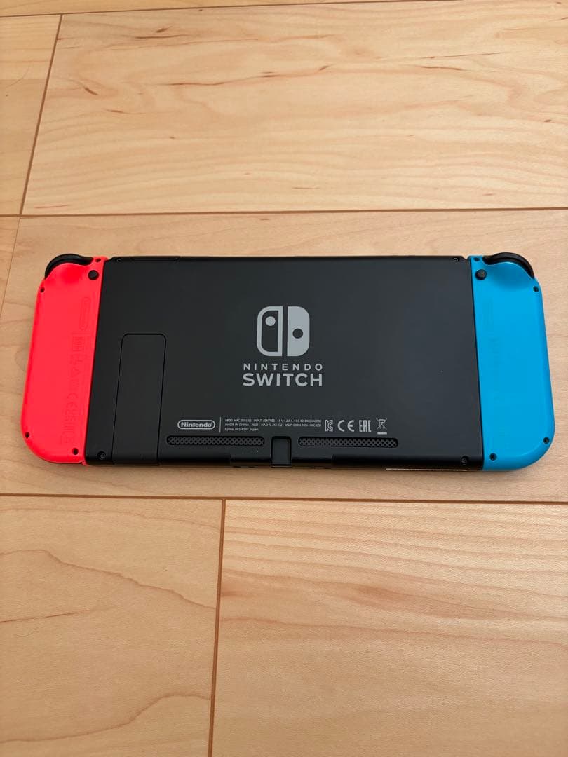 Nintendo Switch ネオンブルー/ネオンレッド 本体　ハードケース付
