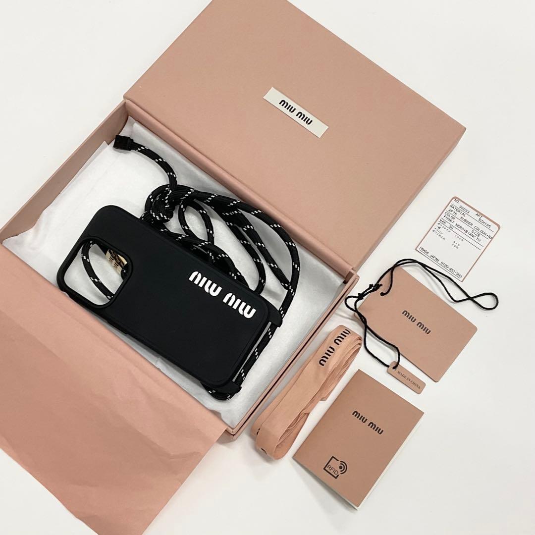 ミュウミュウ ロゴ スマホケース iPhone14pro iPhoneケース