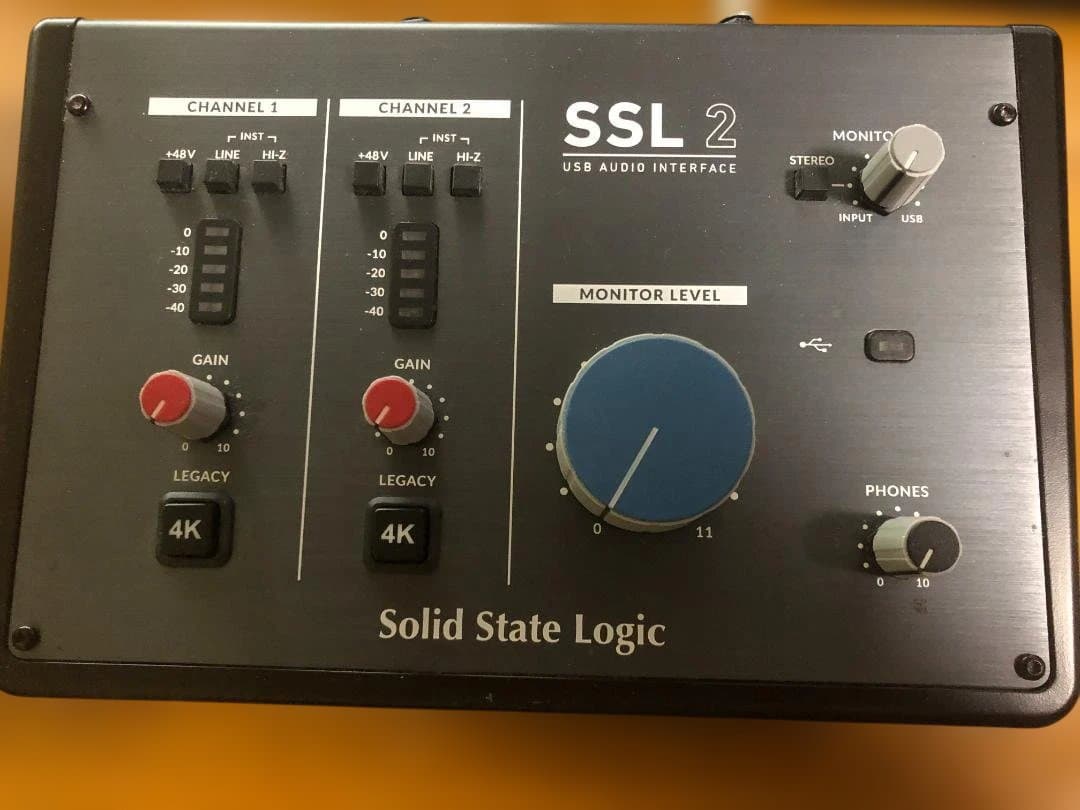Solid State Logic SSL2 オーディオインターフェース
