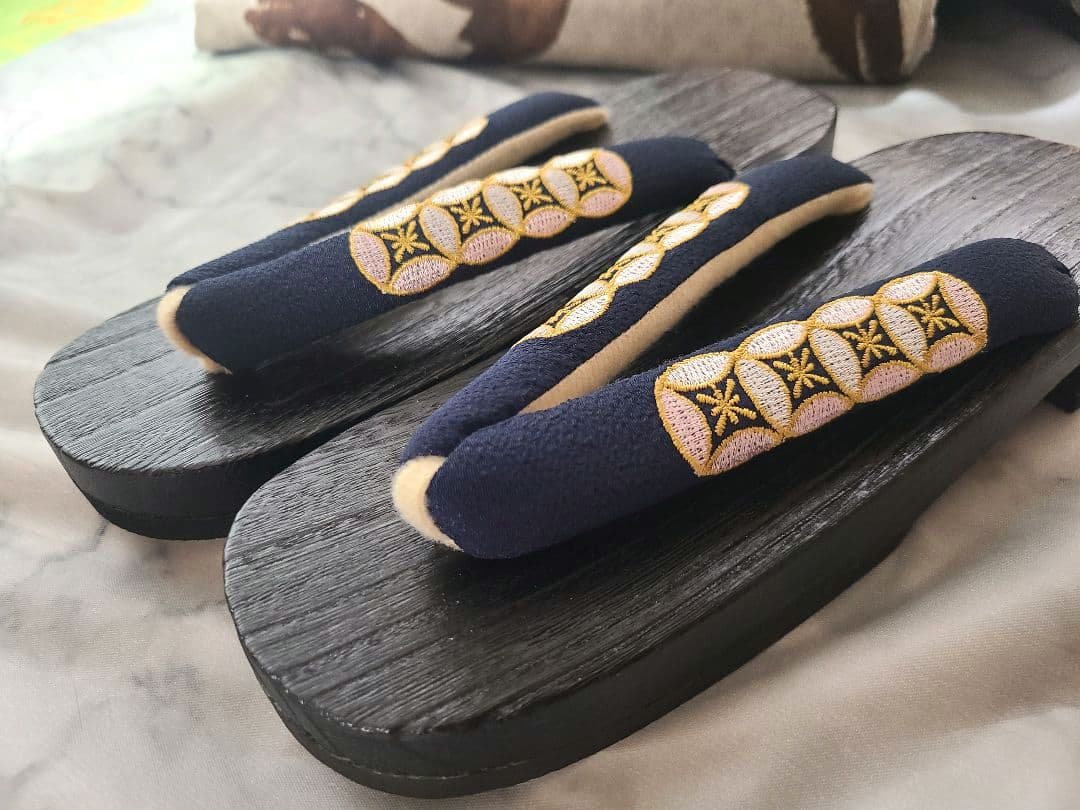 浴衣 ニコアンティーク 高級変わり織 浴衣3点セット 砂色に焦げ茶ぼかしの鵲