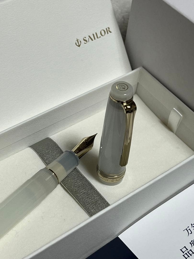 ☆限定品 新品 未使用 セーラー万年筆 URARAうらら ニブF 細字☆