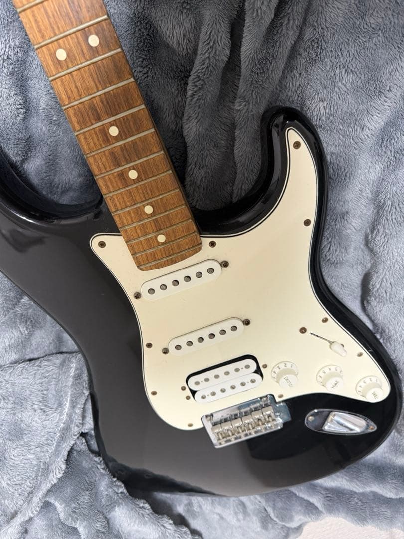 ギター Fender Player Stratocaster HSS PF BLK