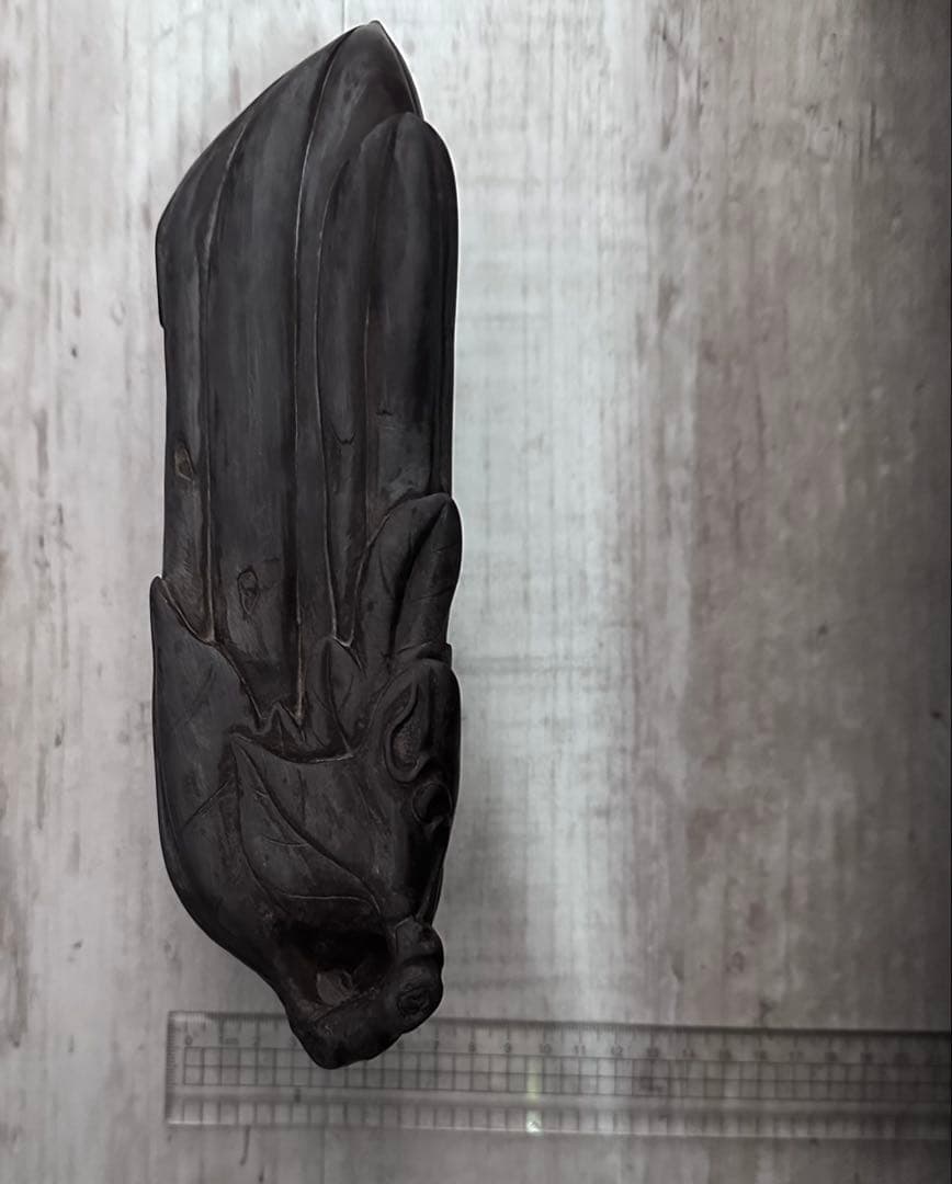 大バーゲンアンティークの茄子と裏に雲をあしらった彫刻硯　木製外枠付き‼️