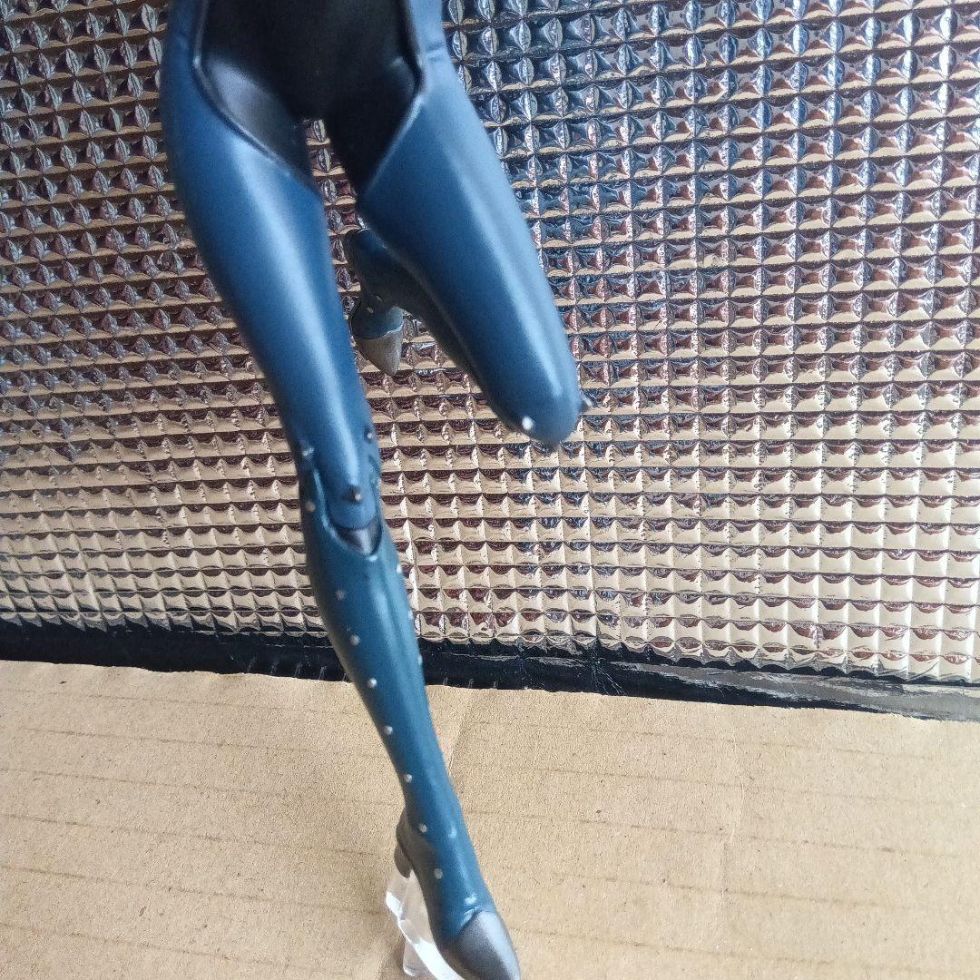 ペルソナ5A ナビ　クイーン　フィギュア