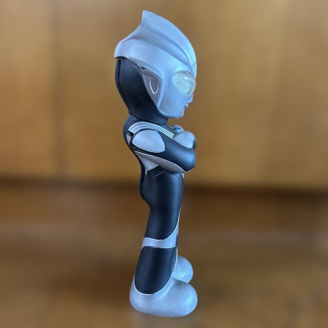 ウルトラマンティガダーク ビッグソフビ 貯金箱