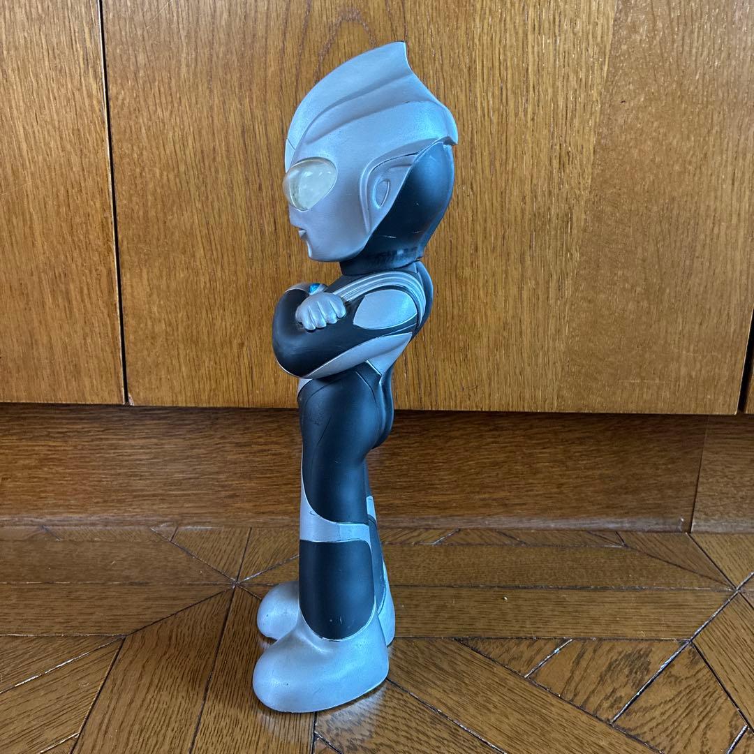 ウルトラマンティガダーク ビッグソフビ 貯金箱
