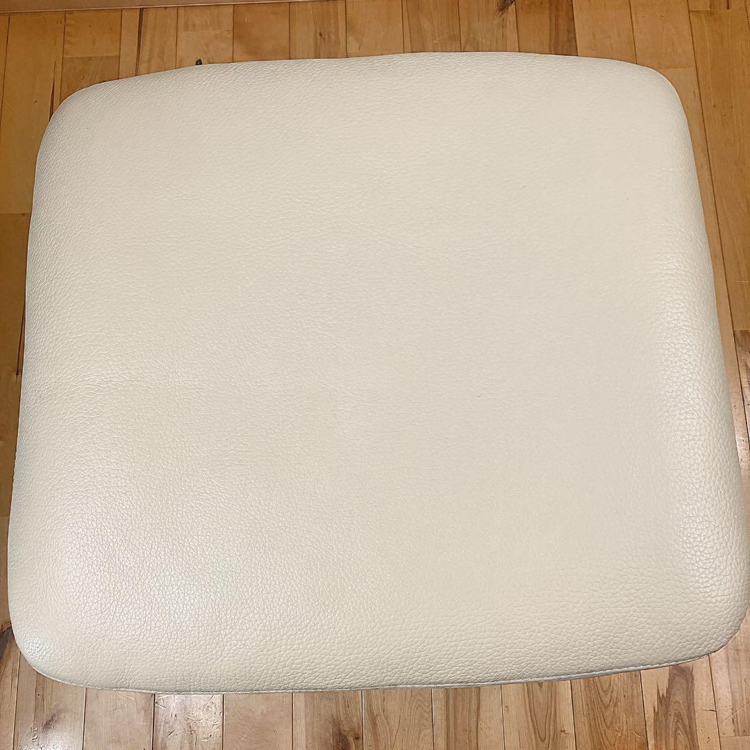 美品【IDC大塚家具】オースチン 総革 オットマン ソフトタイプ