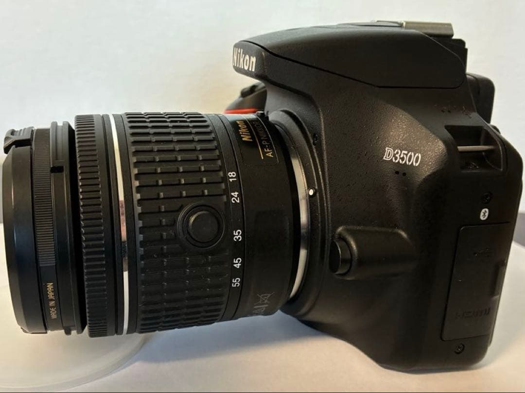 【使用頻度極少・美品】Nikon D3500 デジタルカメラ（レンズ付）