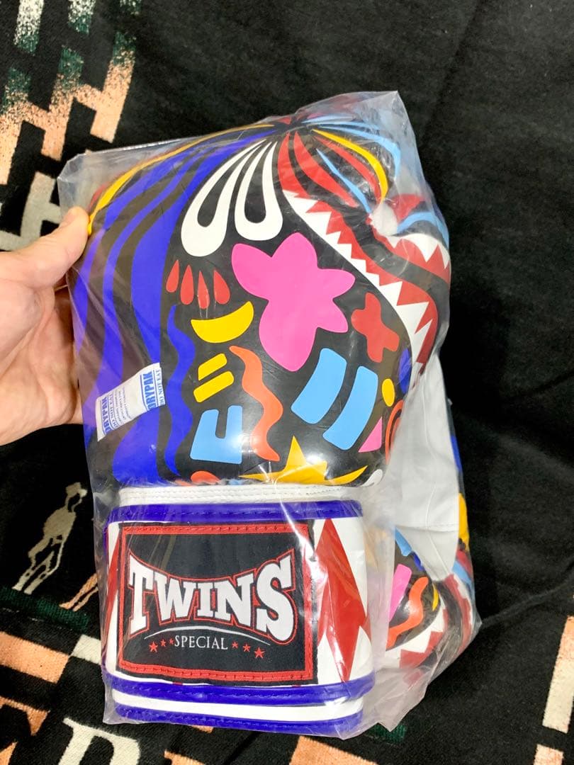 新作 16oz スパーリング用 グローブ ボクシング キックボクシング ツインズ