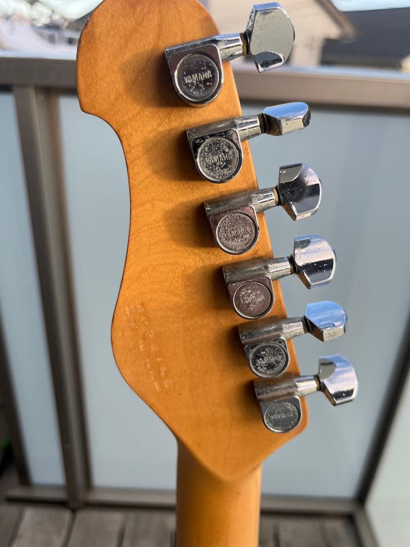 Yamaha SE203 エレキギター レッド