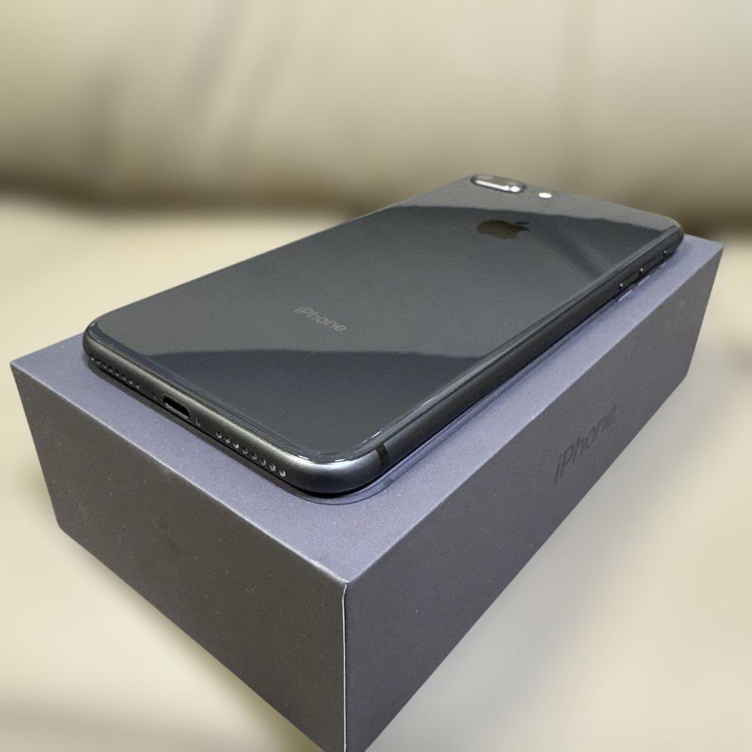 Apple iPhone 8 スペースグレー 本体のみ