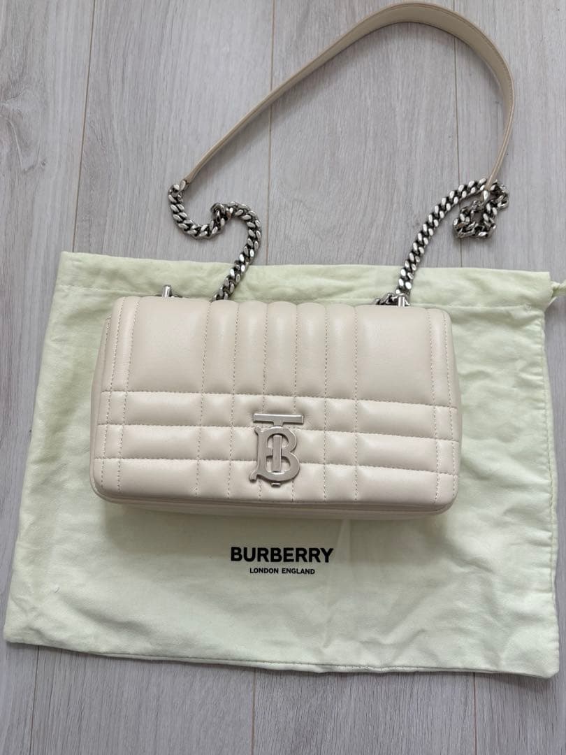 【いつむ】BURBERRY LOLA バーバリー ローラショルダーバッグ