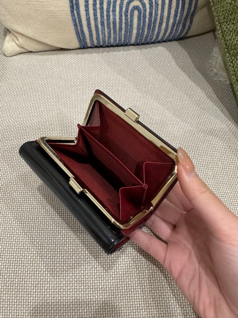 アニエスベー　黒のレザー三つ折り財布