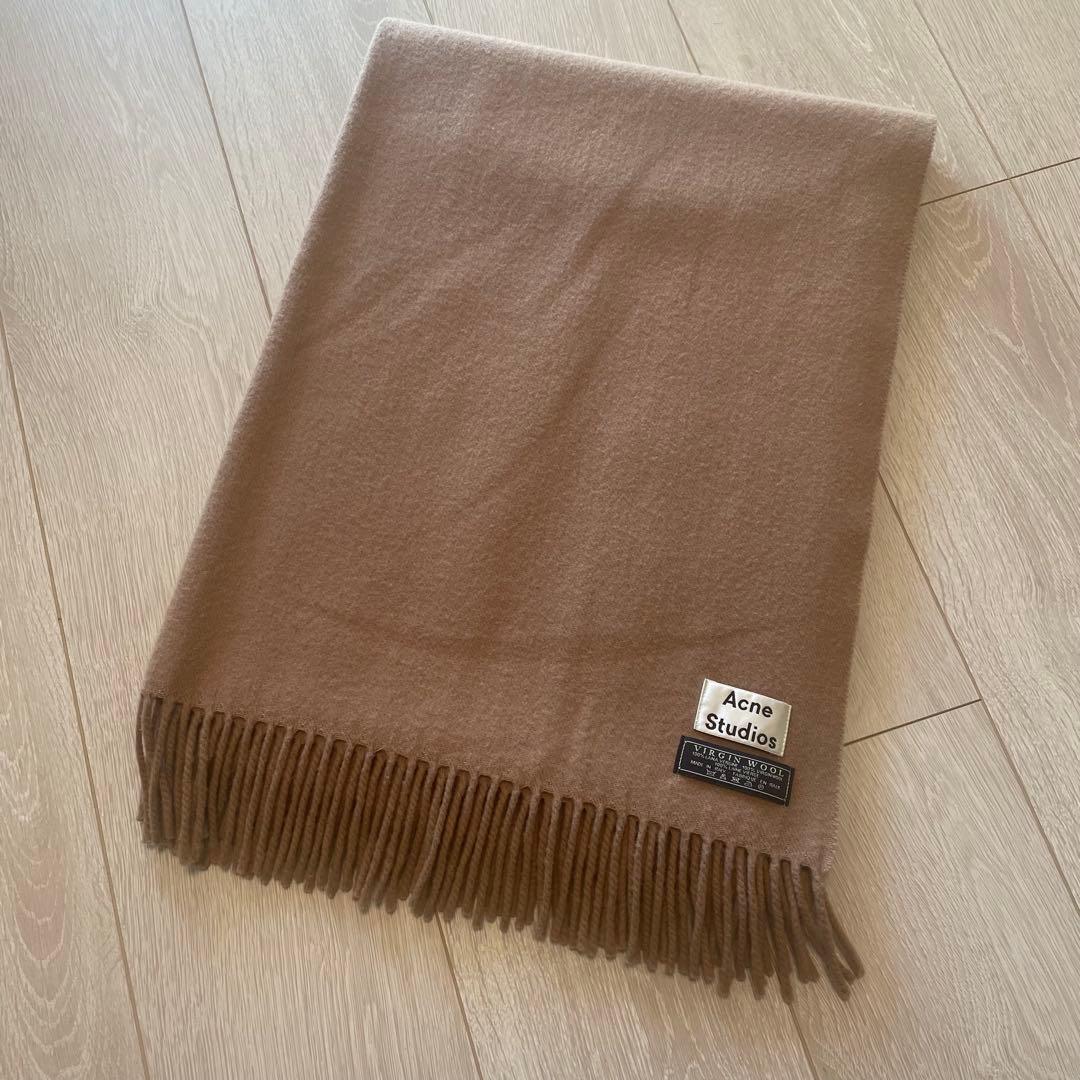 Acne Studios ベージュ　ウール マフラー