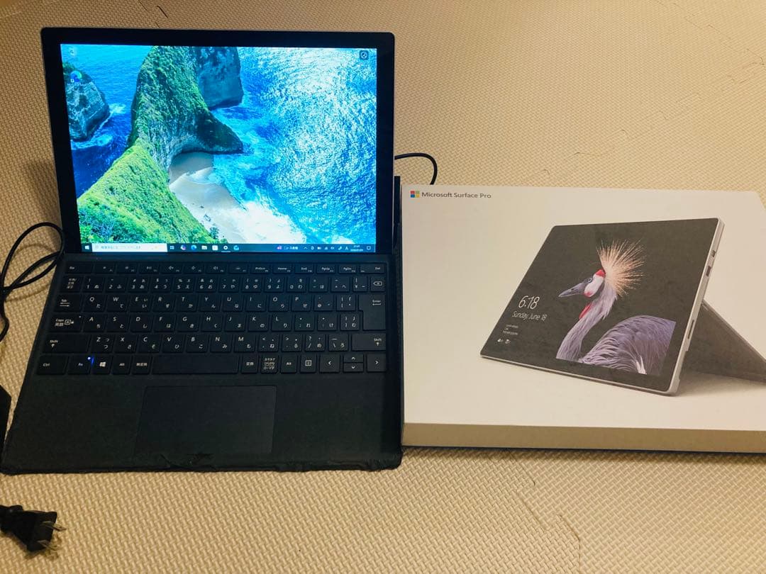 Microsoft Surface Pro 5 本体