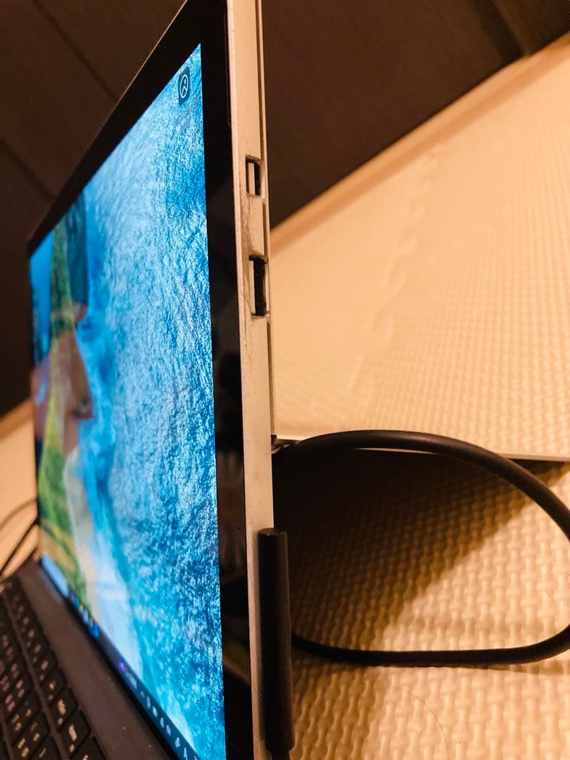 Microsoft Surface Pro 5 本体