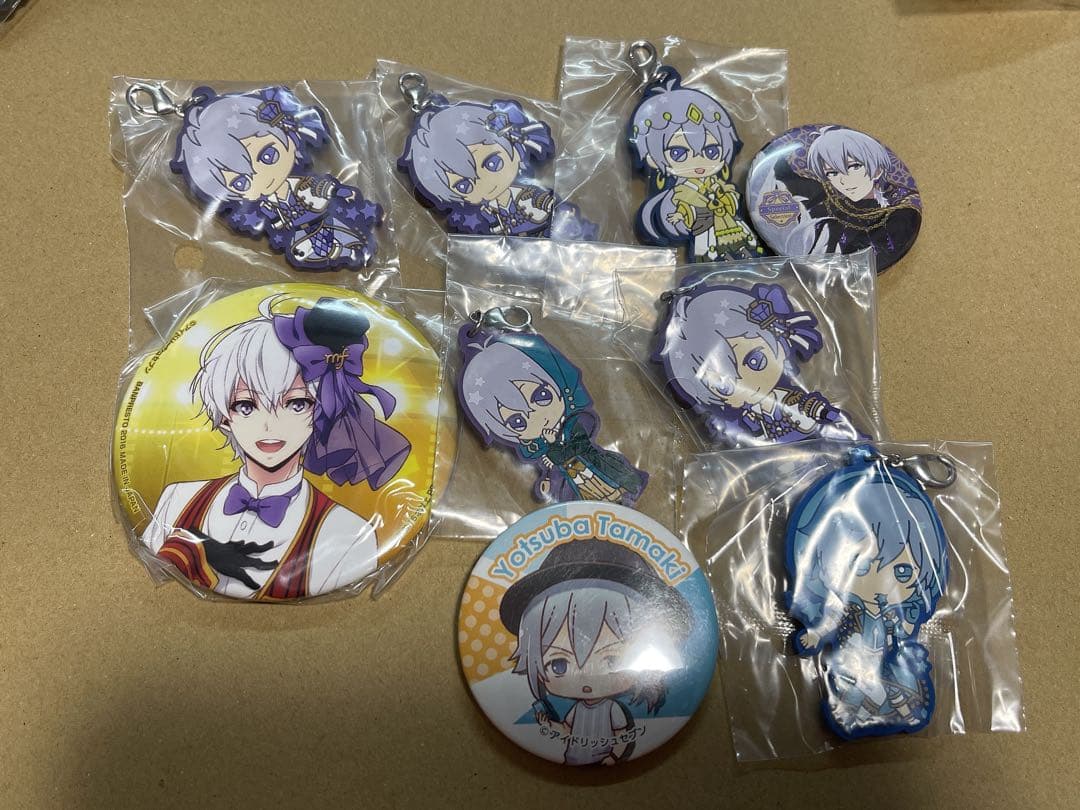 アニメ グッズ まとめ売り ノンジャンル 100点以上 アクスタ アクキー等