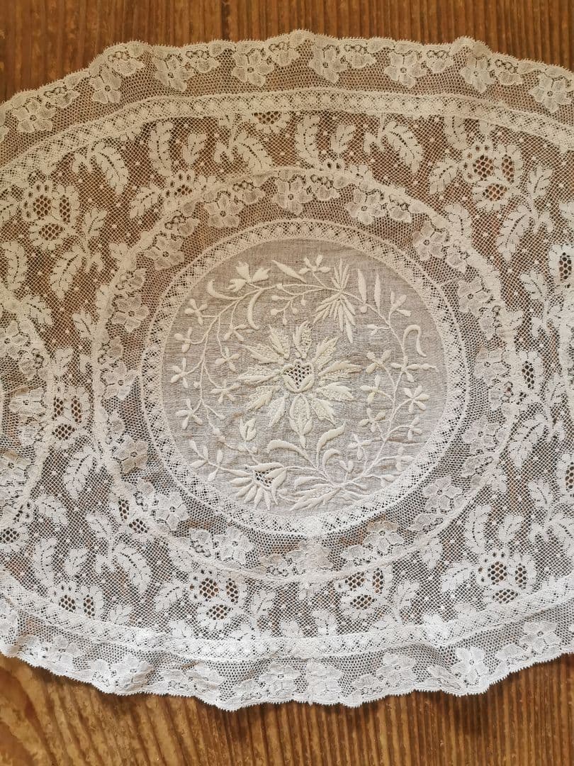 アンティークフランス ノルマンディーレース 花刺繍 アランソン オーバルドイリー