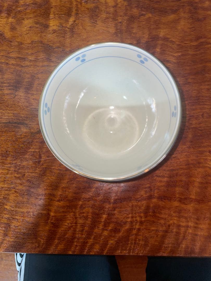 七宝繋ぎの文様と唐草文様