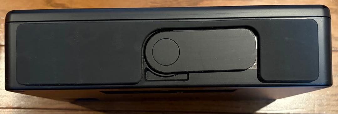 IK Multimedia iLoud ポータブルスピーカー