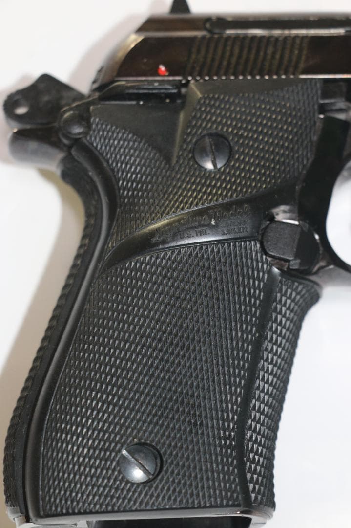 希少！マルシン工業製ABS樹脂製モデルガン ベレッタＭ８４ 消音器　合法品未発火