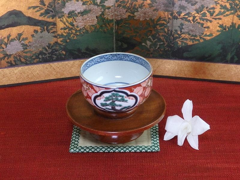 九谷　金襴手　窓絵　松竹梅の図　りん茶碗　湯呑　F336AS-fbul