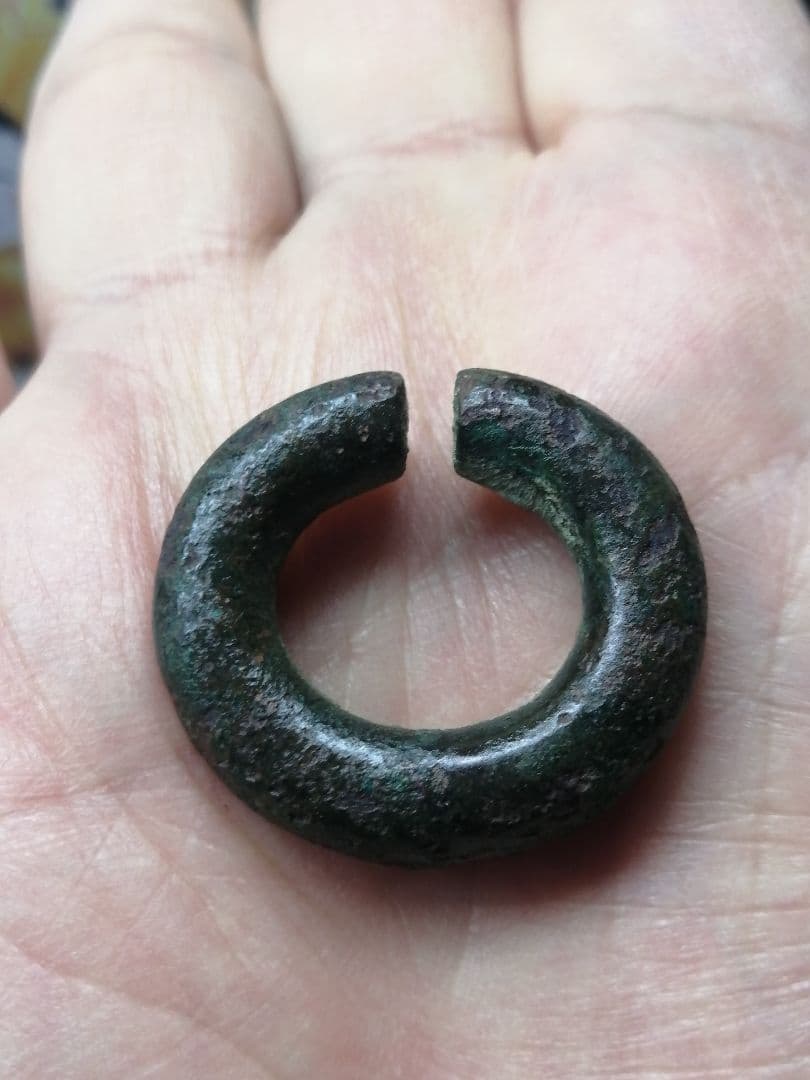 ★【古墳期】『高麗青銅耳環』　　二対。本物　古墳よりの発掘品です。